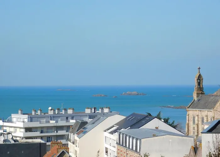 Phare Ouest Amiraute